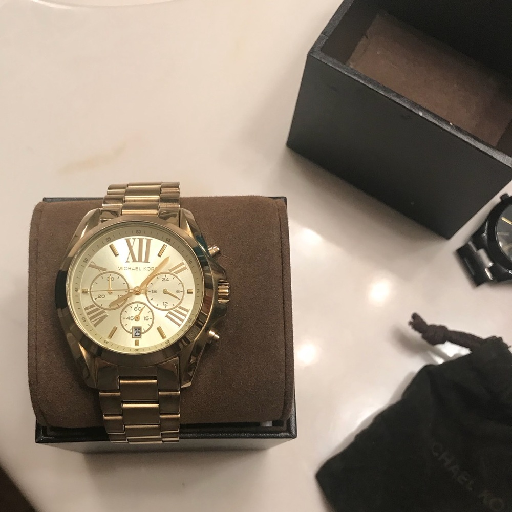 gold Michael Kors watch💕